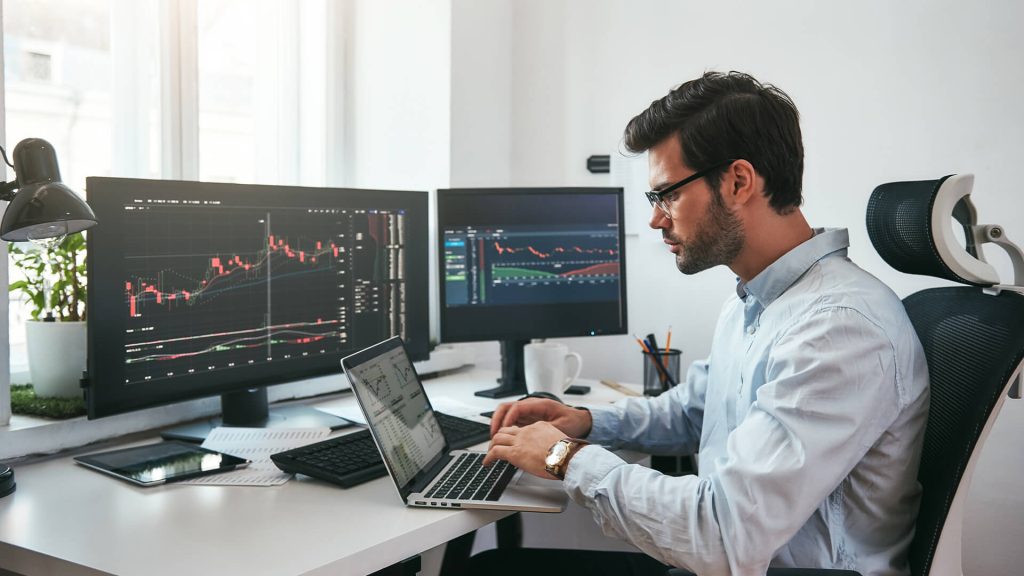 کدام پراپ فرم سود بیشتری می‌دهد؟