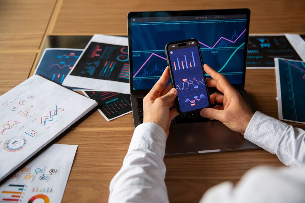 معاملات در آخر هفته (Weekend Trading) سود دارد یا ضرر؟